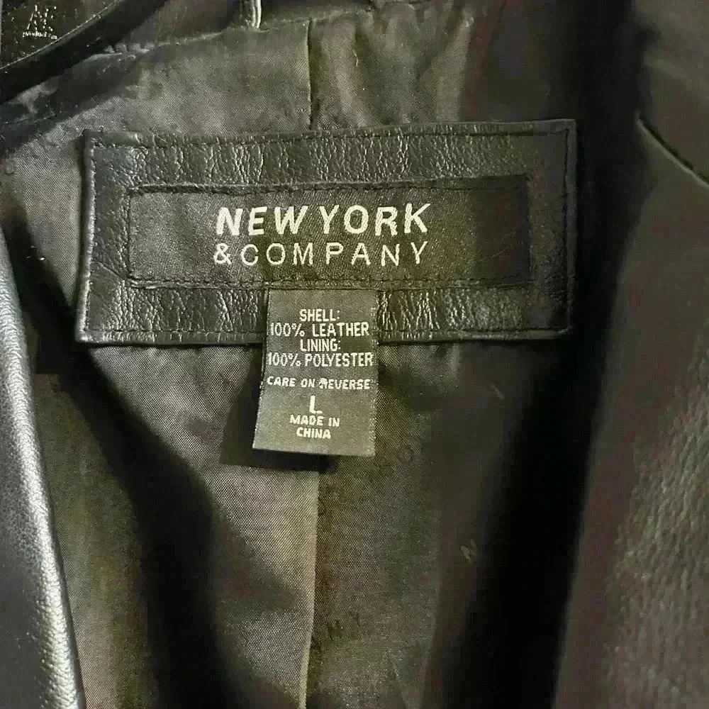 Like new condition leather jacket - Picture 4 of 6
